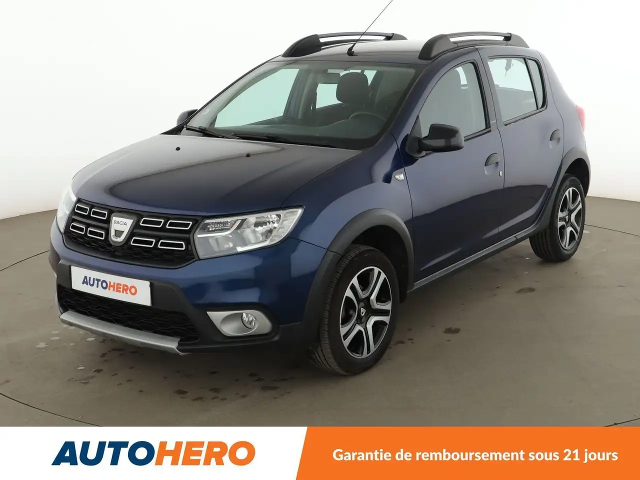 Dacia Sandero 0.9 TCe Advance — photo 1 of 29