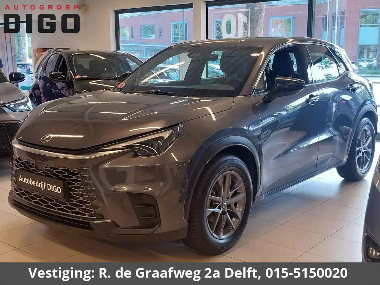 Lexus LBX 1.5 Business Line 2WD | Dodehoek detectie | Stuur- — photo 1 of 18