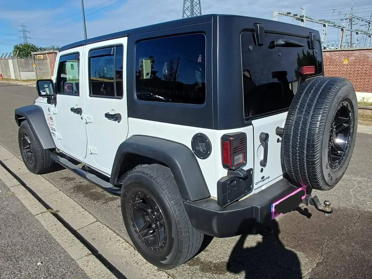 2017 Jeep Wrangler Wrangler V6 3.6 Pentastar 284 Unlimited-4x4 Command Trac BVA Night Eagle, photograph 4