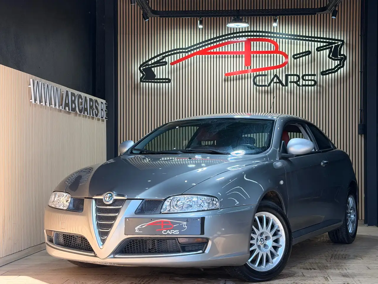 Alfa Romeo GT 2.0i JTS * GARANTIE 12 MOIS * ETAT IMPEC * — photo 1 of 15