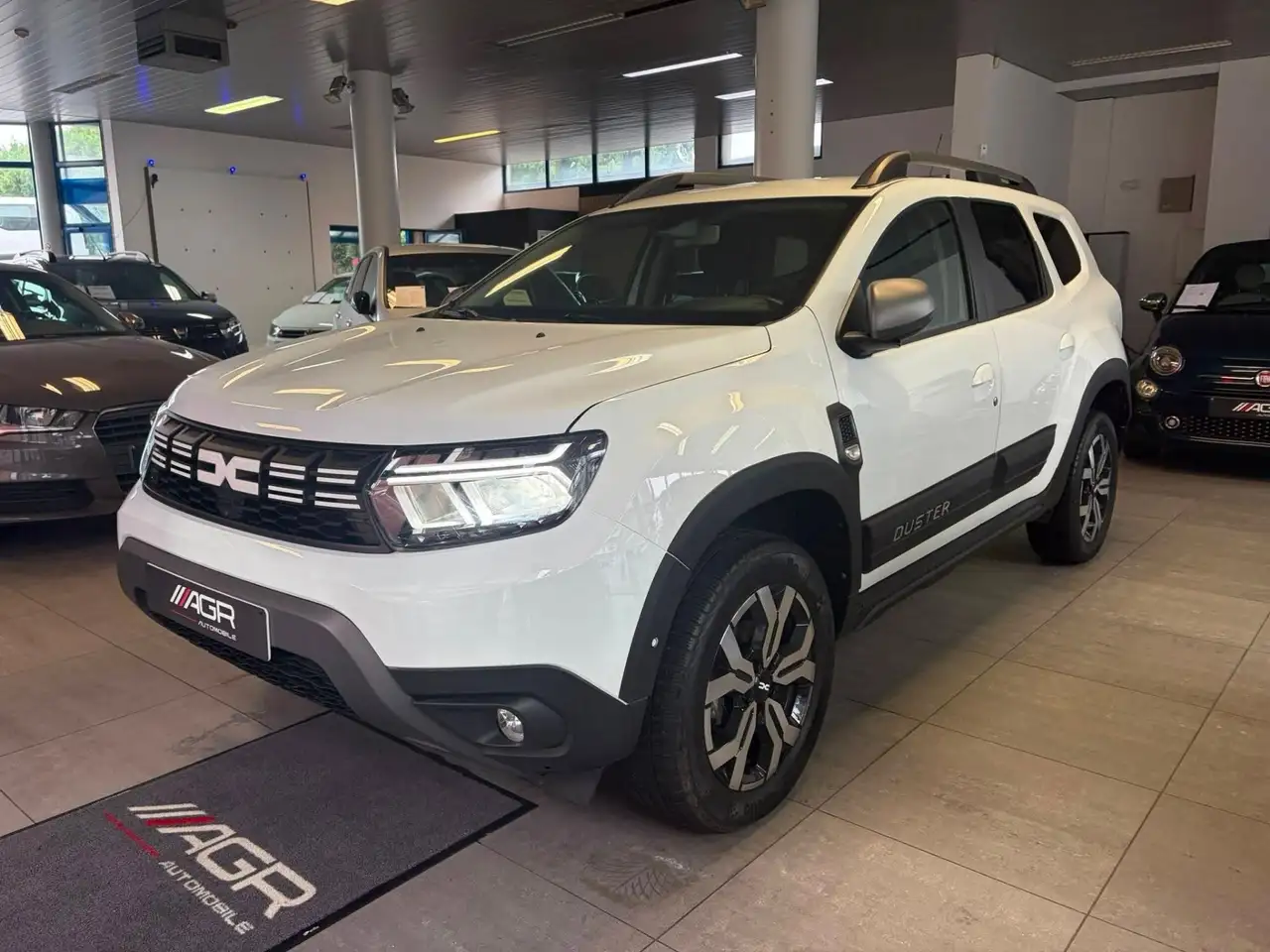 Dacia Duster SUPER EQUIPÉE ET TOP ETAT — photo 1 of 20