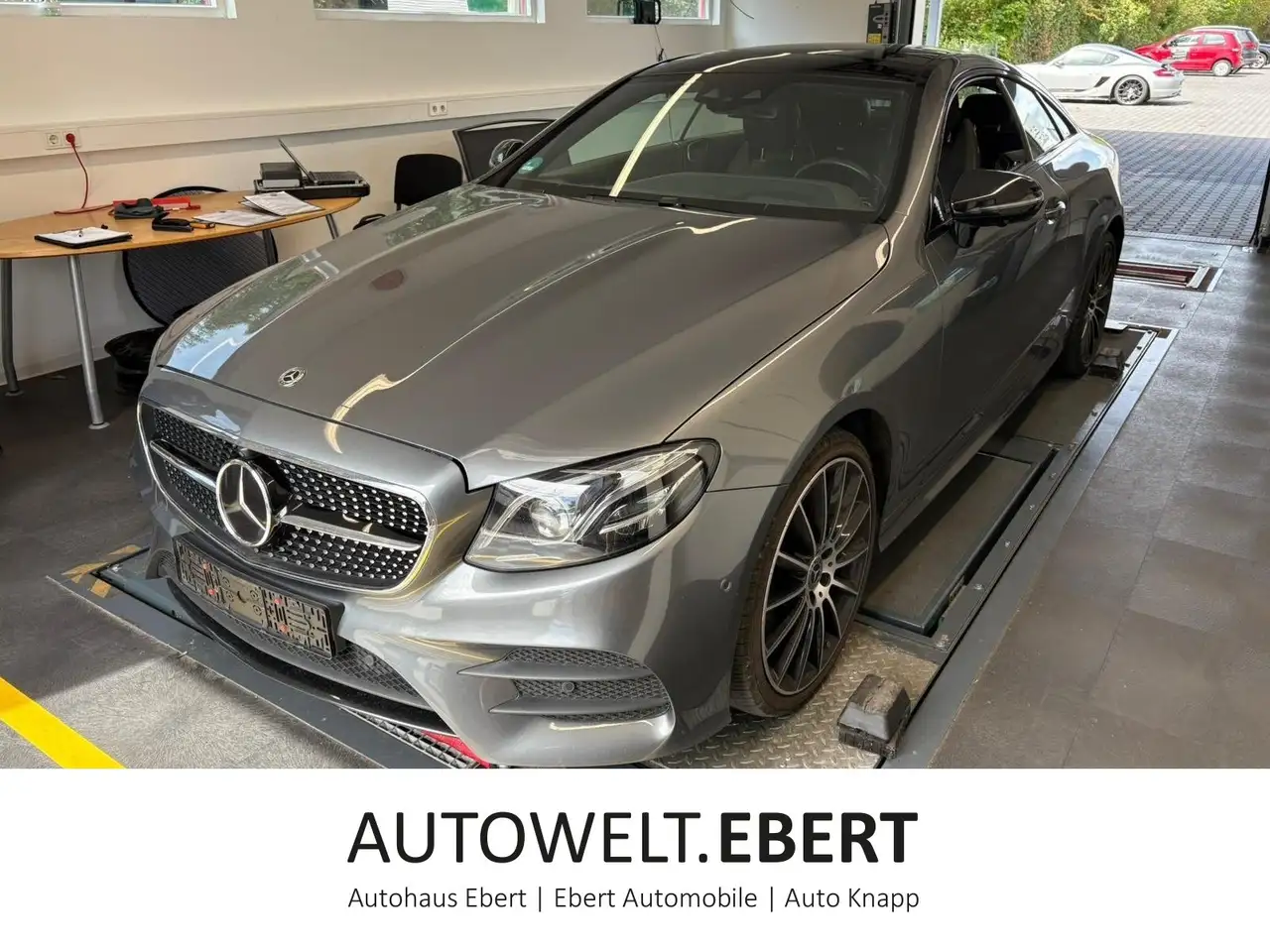 Mercedes-Benz E 400 AMG Line 4M/DESIGNO/BURM.-3D/PANO/DISTR+/ — photo 1 of 5