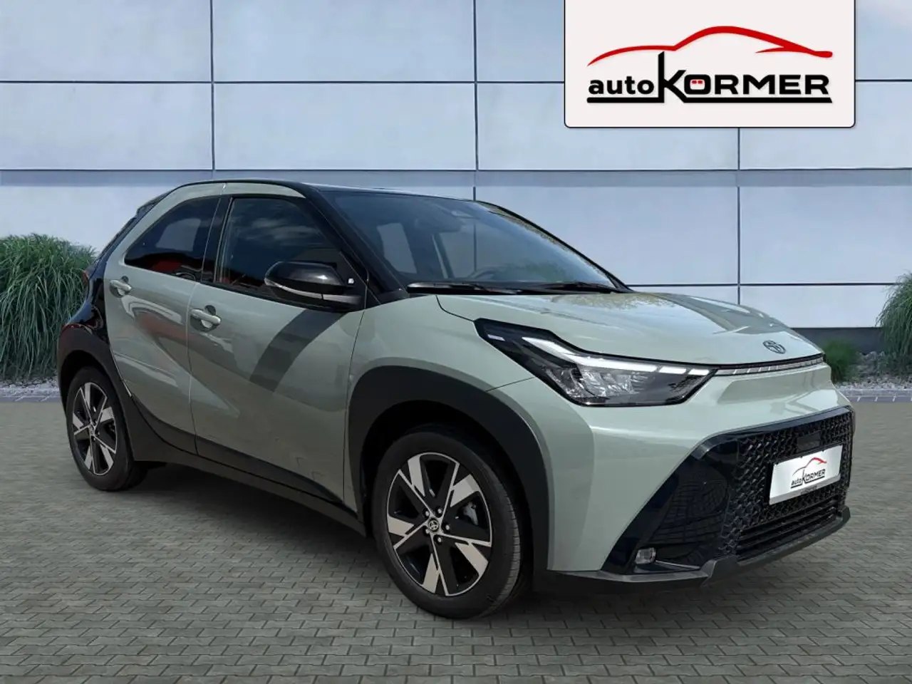 Toyota Aygo X Hybrid Teamplayer CarPlay,ACC,Kamera,Sitzhzg.,LED — photo 1 of 20