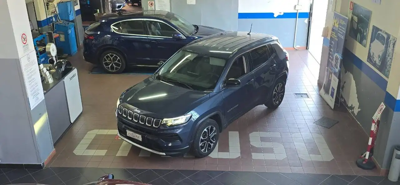 Jeep Compass 1.6 mjt Limited 2wd 130cv *gar jeeo 2 anni* — photo 1 of 15