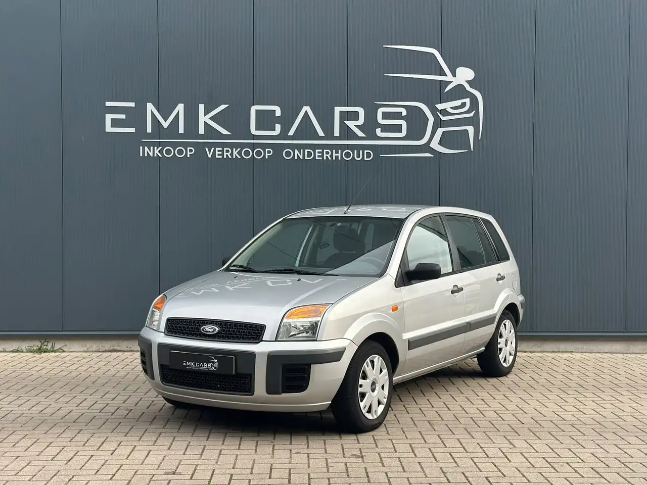 Ford Fusion 1.4-16V Champion — photo 1 of 17