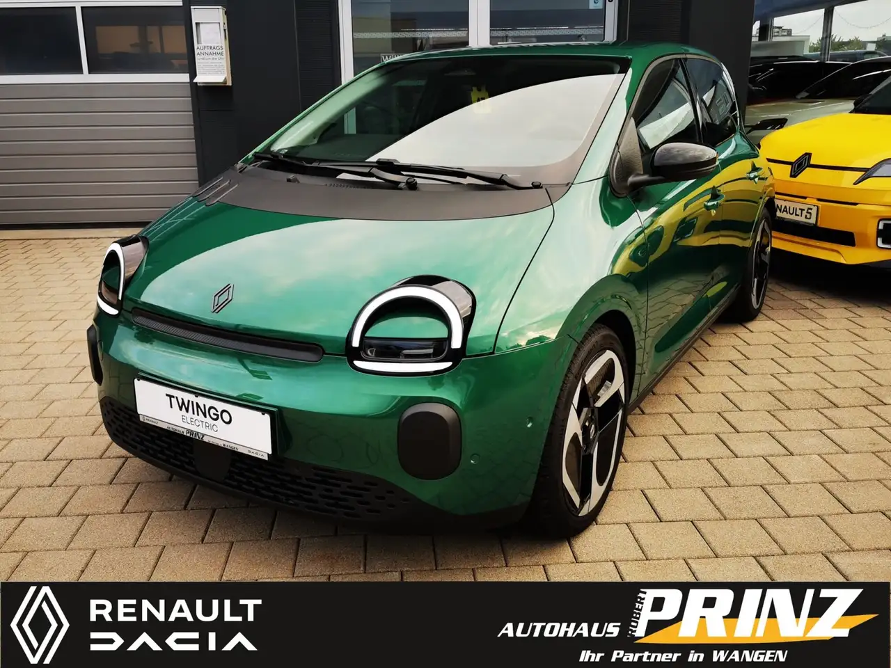 Renault Twingo E-Tech Techno 80 Urban Range mit Vollausstattung — photo 1 of 15