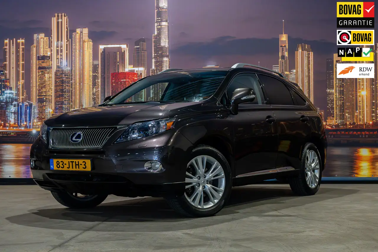 Lexus RX 450h 4WD Executive — photo 1 of 25