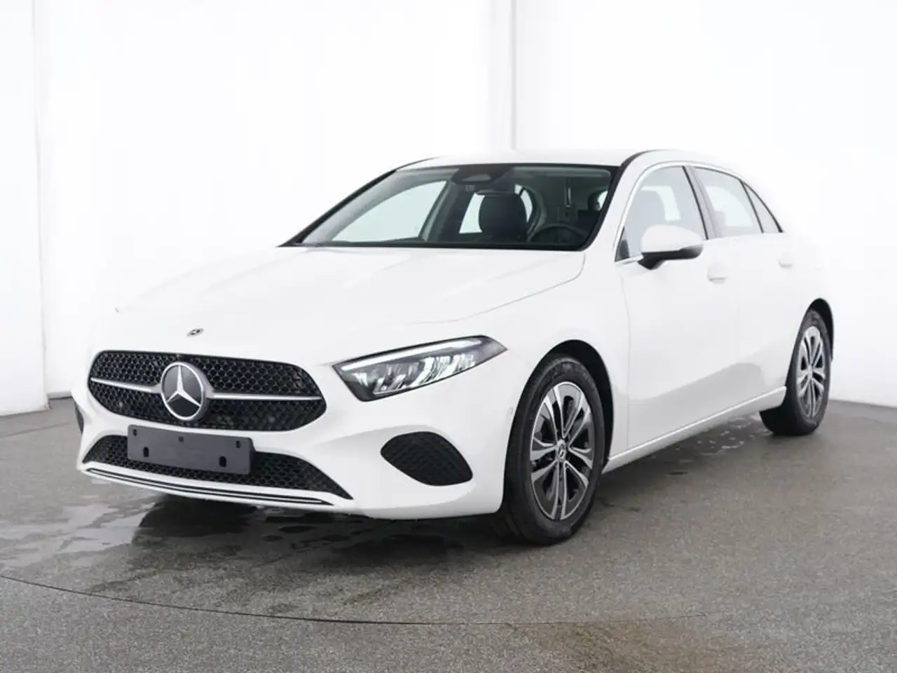 Mercedes-Benz A 180 PROGRESSIVE*WINTER-PAKET*LED*KAMERA — photo 1 of 13
