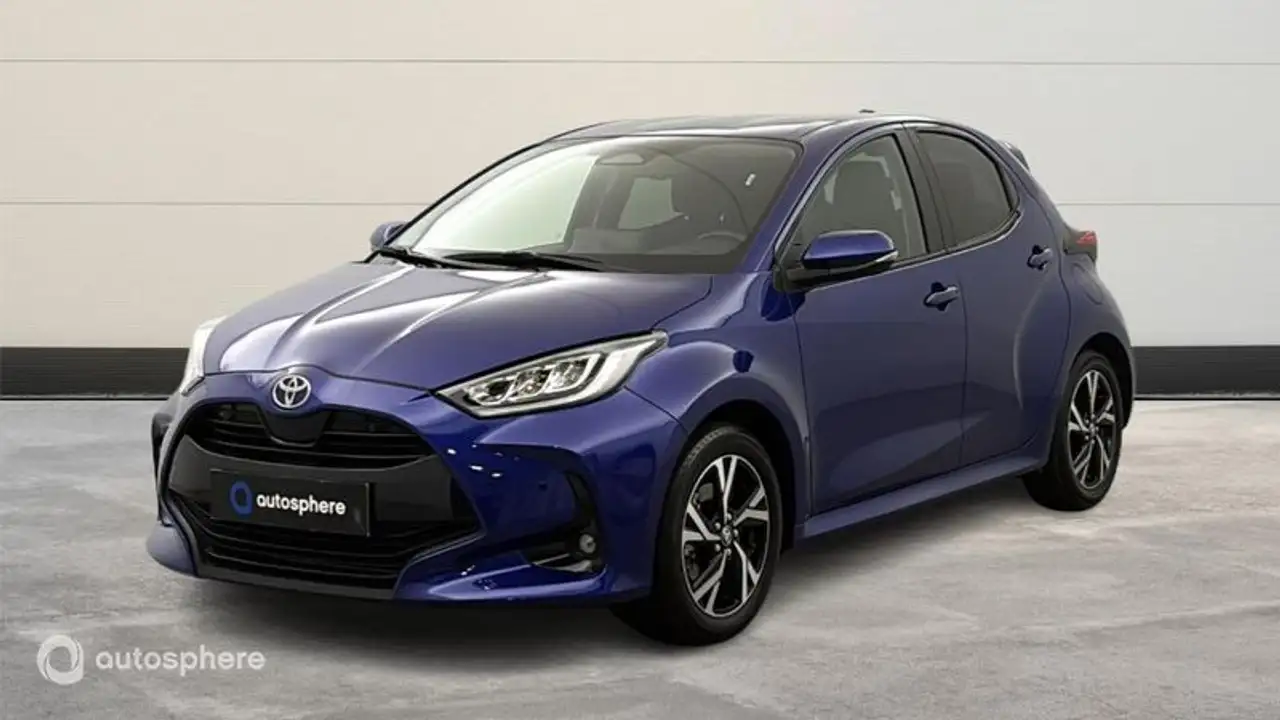 Toyota Yaris 116h Design 5p MY22 — photo 1 of 20