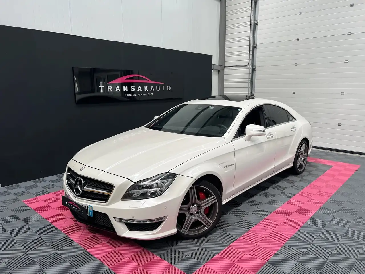 Mercedes-Benz CLS CLASSE 63 AMG IMPORT JAPON SIEGES CHAUF. VENT. ELECTRIQUES — photo 1 of 40