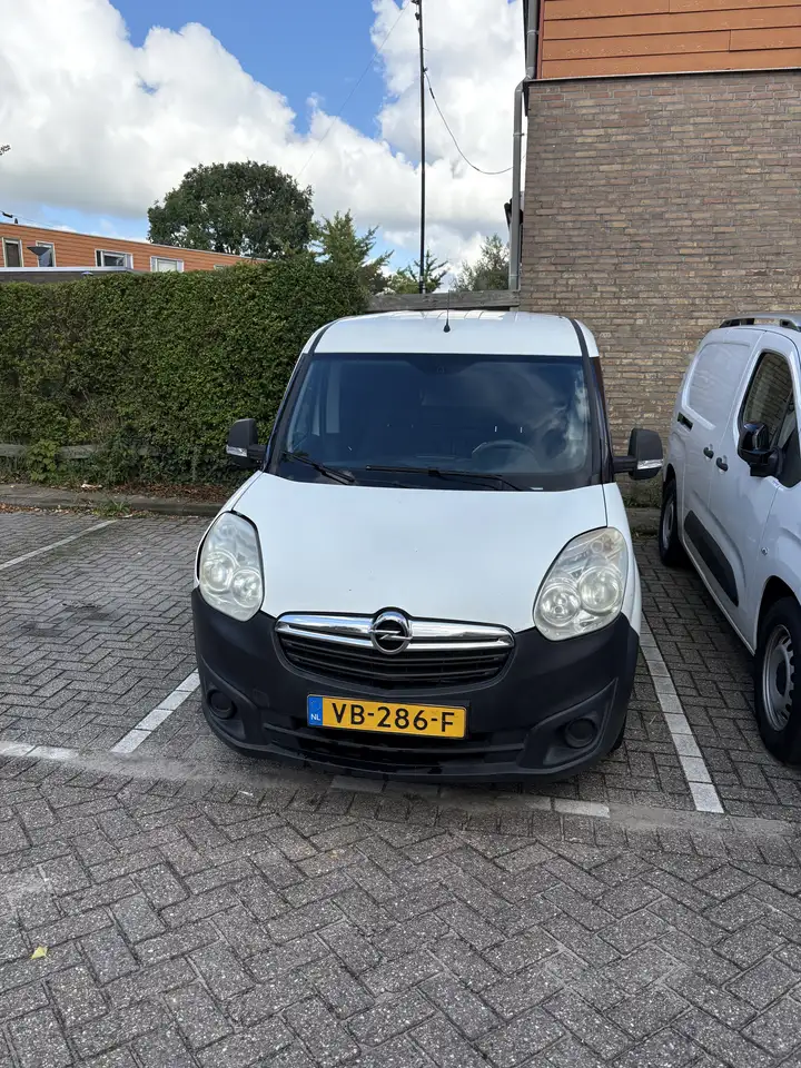 Opel Combo 1.3 CDTI L1H1 S&S — photo 1 of 5