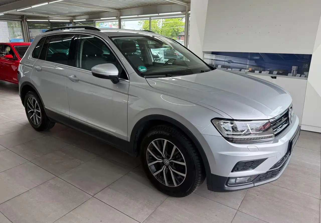 Volkswagen Tiguan *Comfl*Navi*Navi*ACC*LED*DAB*LANE* — photo 1 of 15