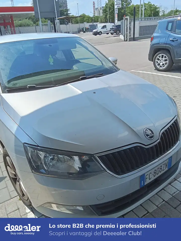 Skoda Fabia Fabia 1.0 MPI 75CV Ambition *SOLO COMMERCIANTI* — photo 1 of 7