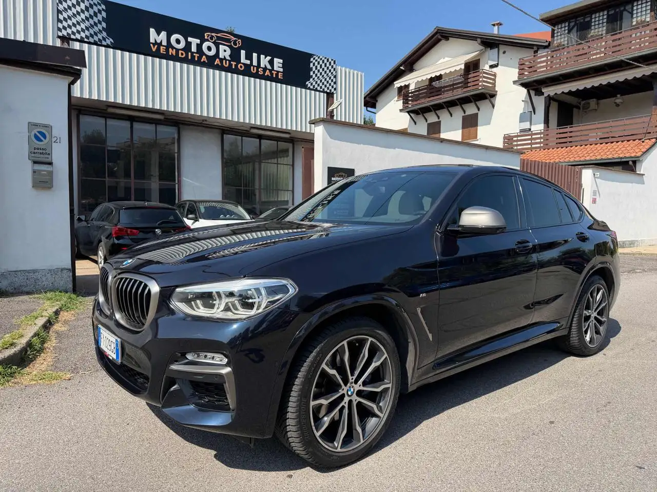 BMW X4 xDriveM40d — photo 1 of 12