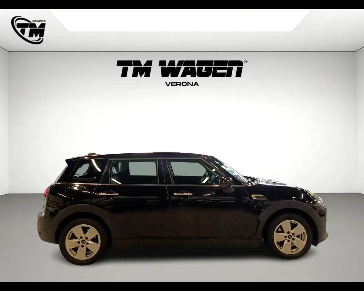 2021 MINI Cooper D Clubman 2.0 Cooper D Business Clubman, photograph 6