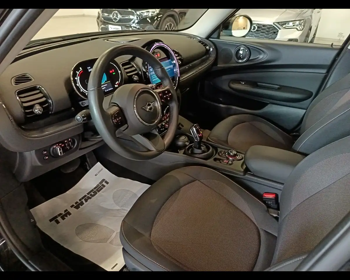 2021 MINI Cooper D Clubman 2.0 Cooper D Business Clubman, photograph 10