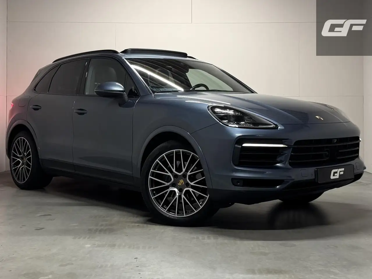 Porsche Cayenne 3.0 Pano Chrono Burmester 360° Nachtzicht ACC NAP — photo 1 of 40