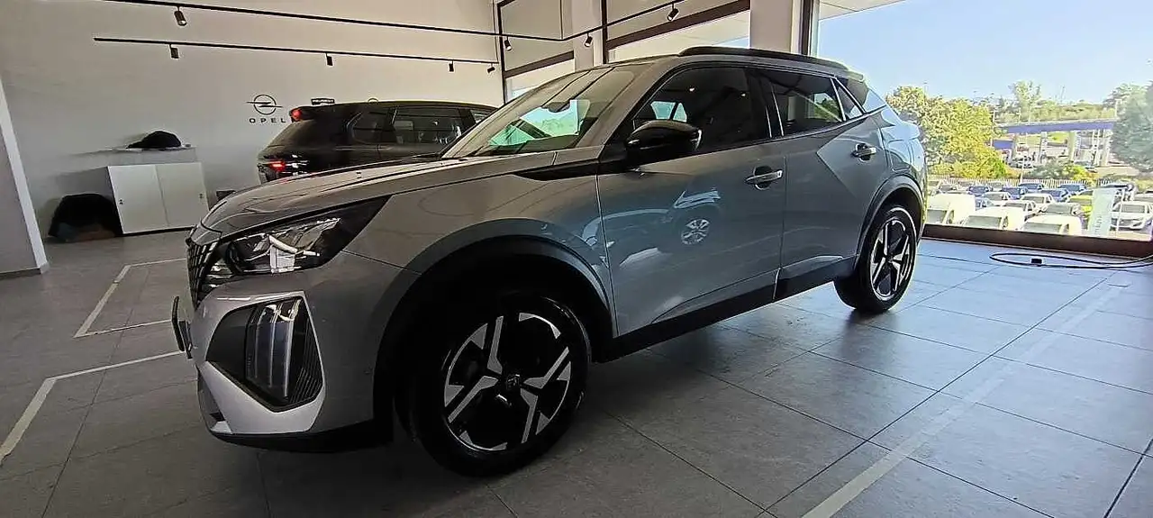Peugeot 2008 2ª serie PureTech 100 S&S Allure — photo 1 of 15