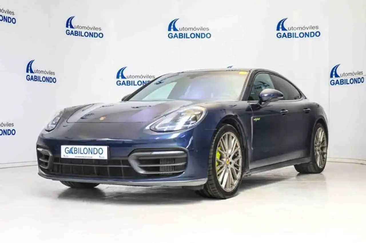 Porsche Panamera 4 E-Hybrid Platinum Edition Aut. — photo 1 of 40