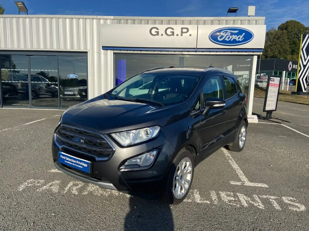Ford Kuga 1.5 EcoBoost 150ch Stop\u0026Start Titanium 4x2 — photo 1 of 20