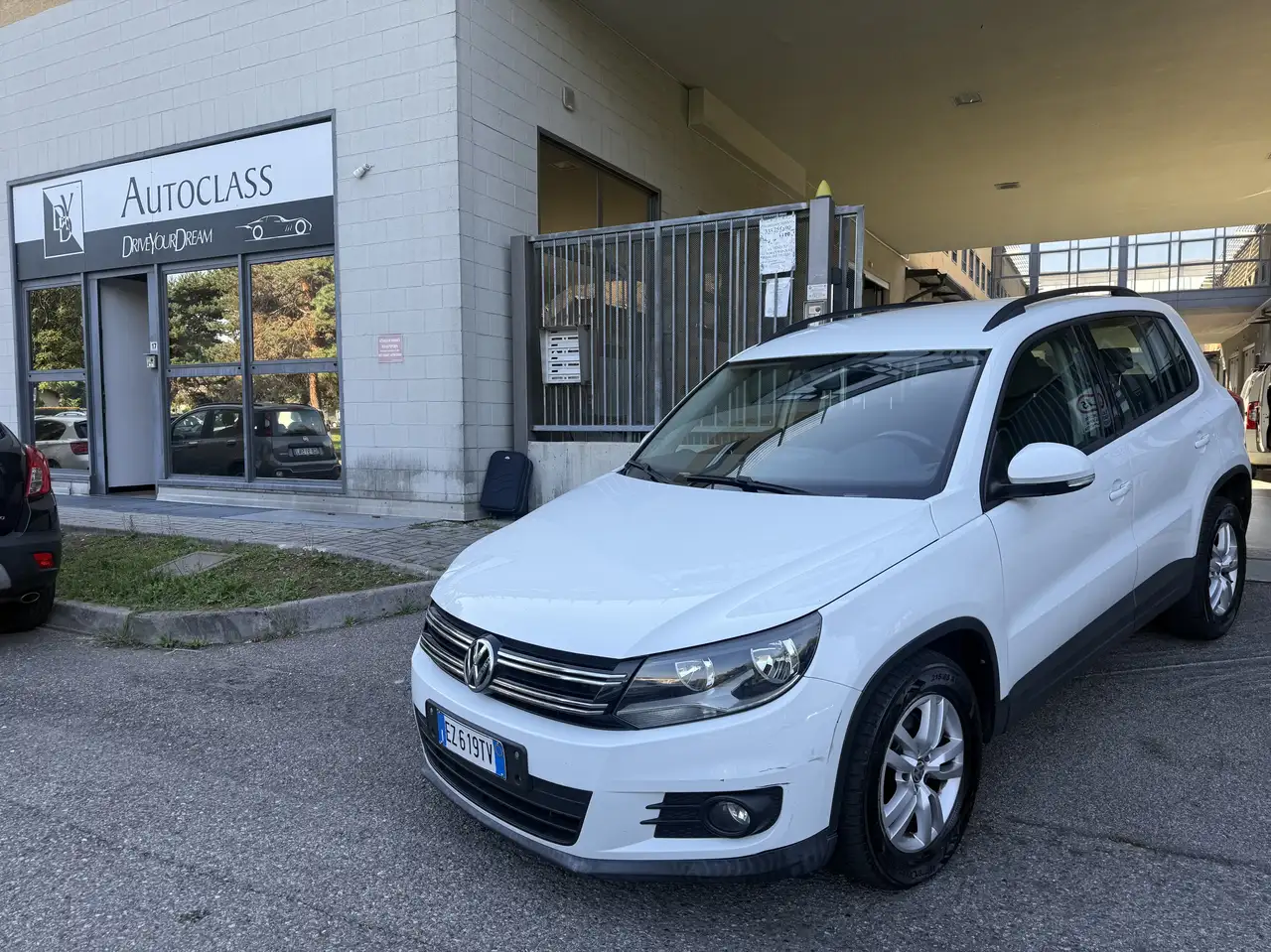 Volkswagen Tiguan Tiguan I 2011 1.4 tsi bm Cross 125cv — photo 1 of 12