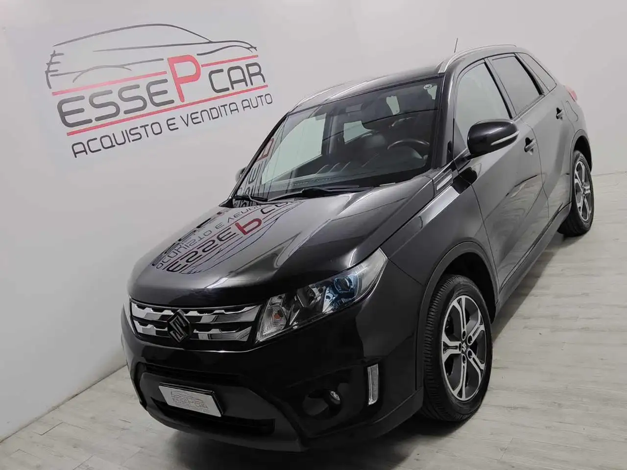 Suzuki Vitara 1.6 DDiS V-Top 4x4 — photo 1 of 8