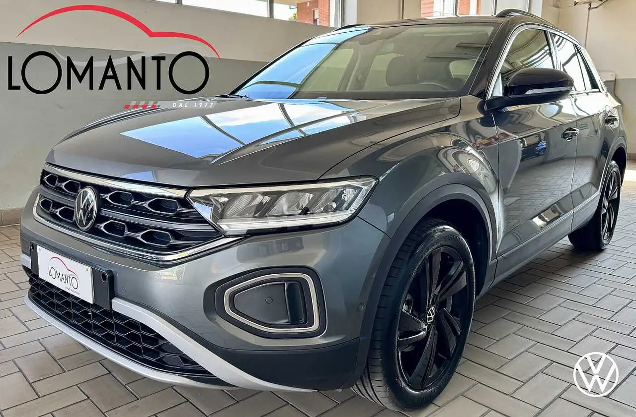 Volkswagen T-Roc . 1.0 TSI Sport 116 CV — photo 1 of 15