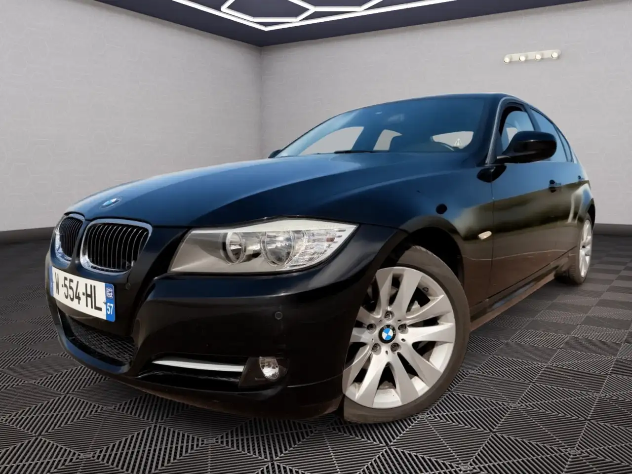 BMW 320 320 DA — photo 1 of 12