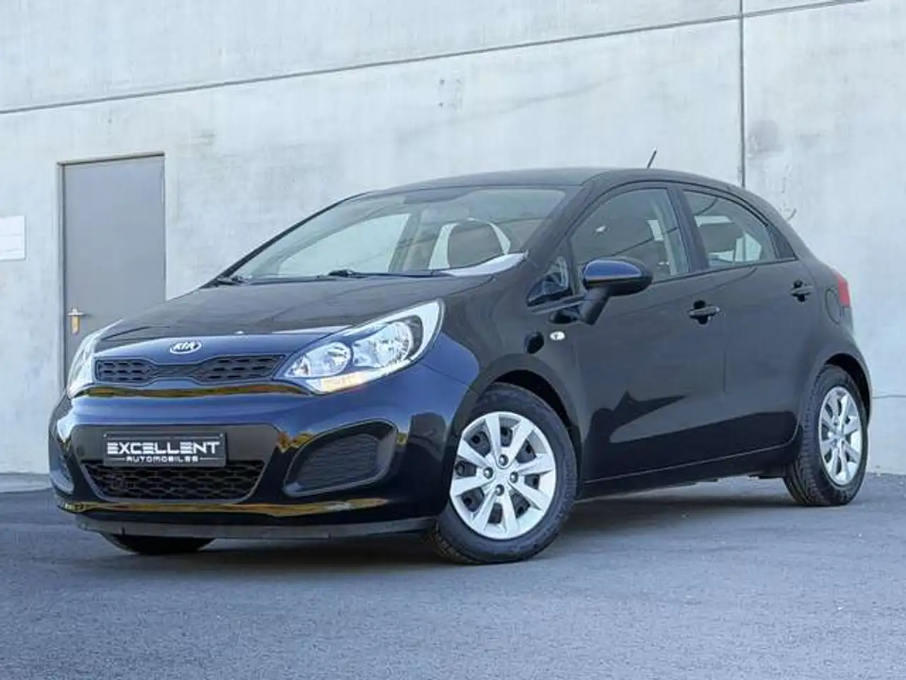 Kia Rio 1.2i Easy/BLUETOOTH/AIRCO/GARANTIE 12 MOIS — photo 1 of 21