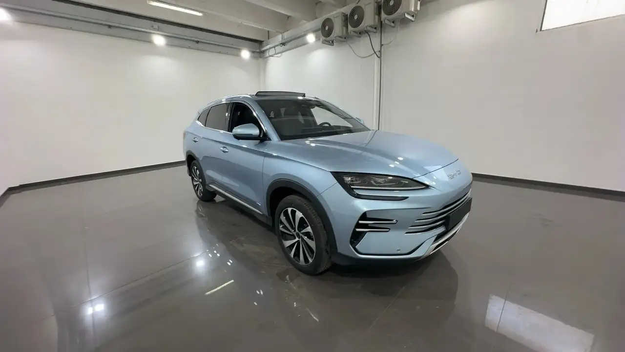 BYD Seal U Seal U DM-i 1.5 phev Boost 2wd — photo 1 of 15