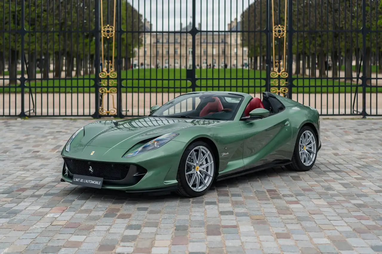 Ferrari 812 812 GTS 6.5 V12 800ch — photo 1 of 40