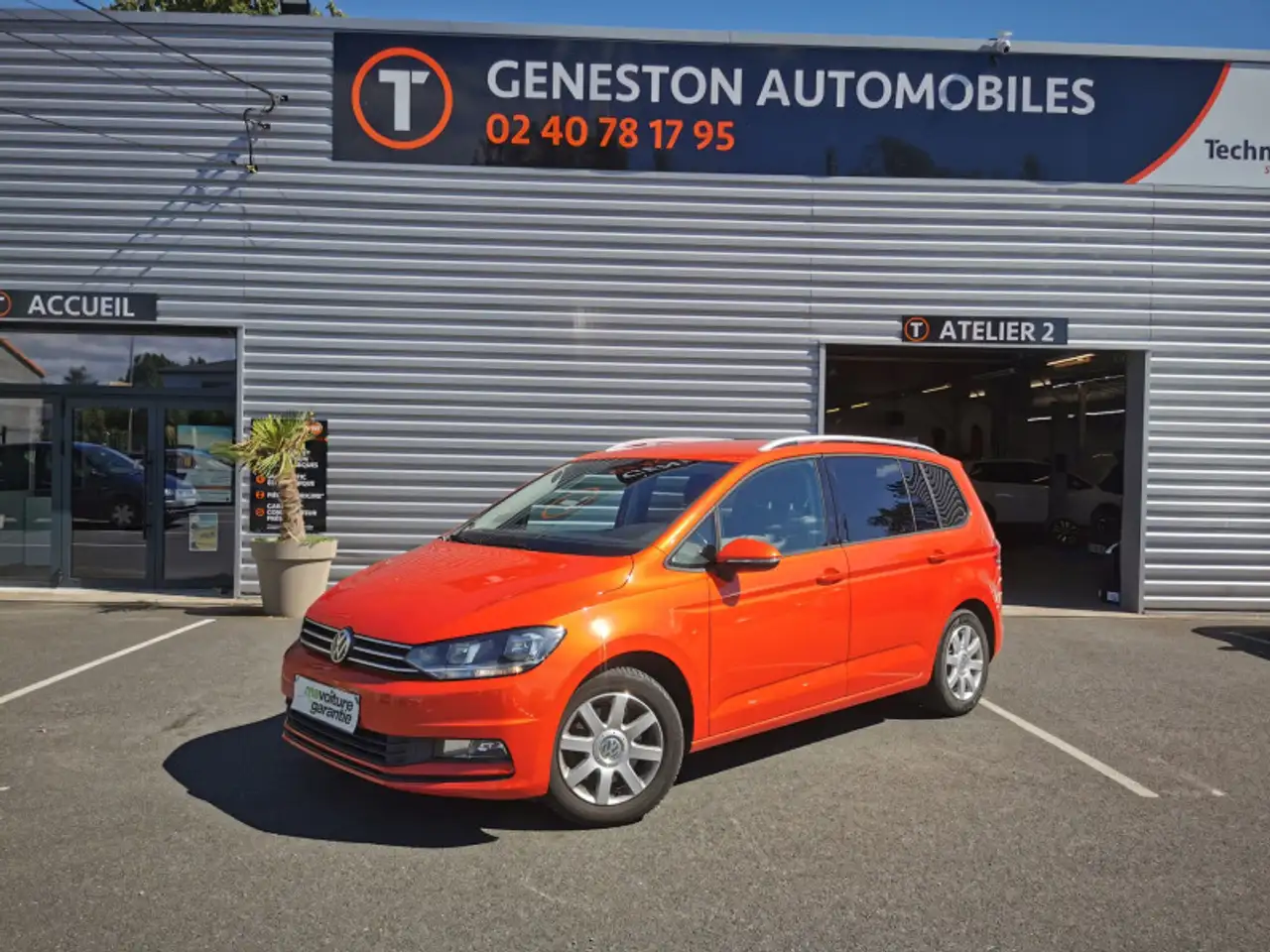 Volkswagen Touran 2.0 TDI 150CH BLUEMOTION TECHNOLOGY FAP CONFORTLINE BUSINESS DSG6 7 PLACES — photo 1 of 10