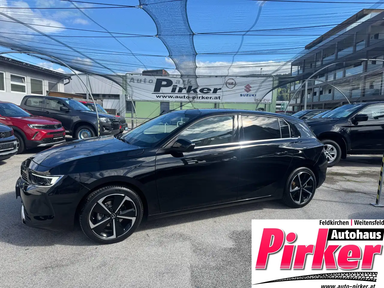 Opel Astra Elegance — photo 1 of 12