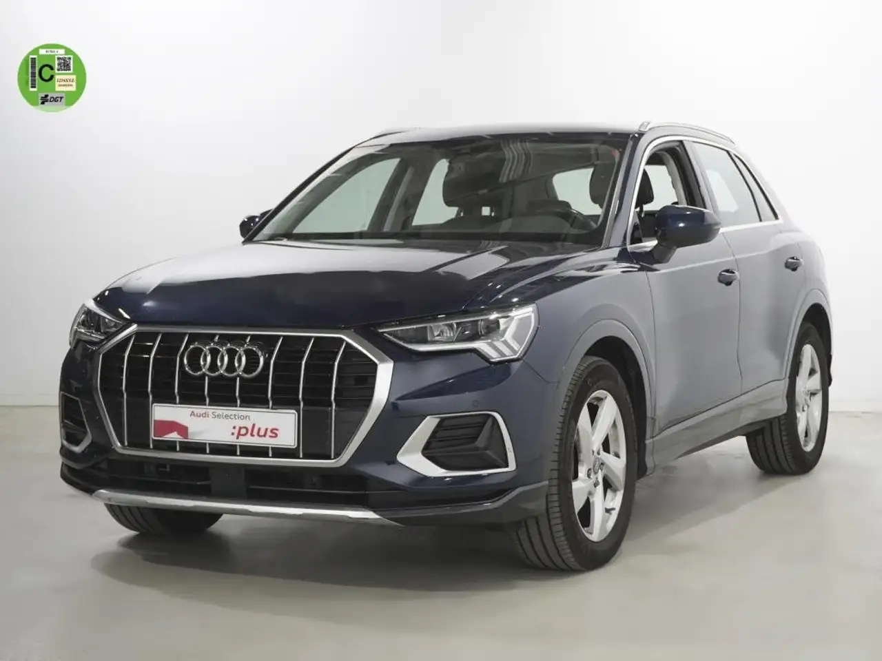 Audi Q3 35 TDI Advanced S tronic 110kW — photo 1 of 17