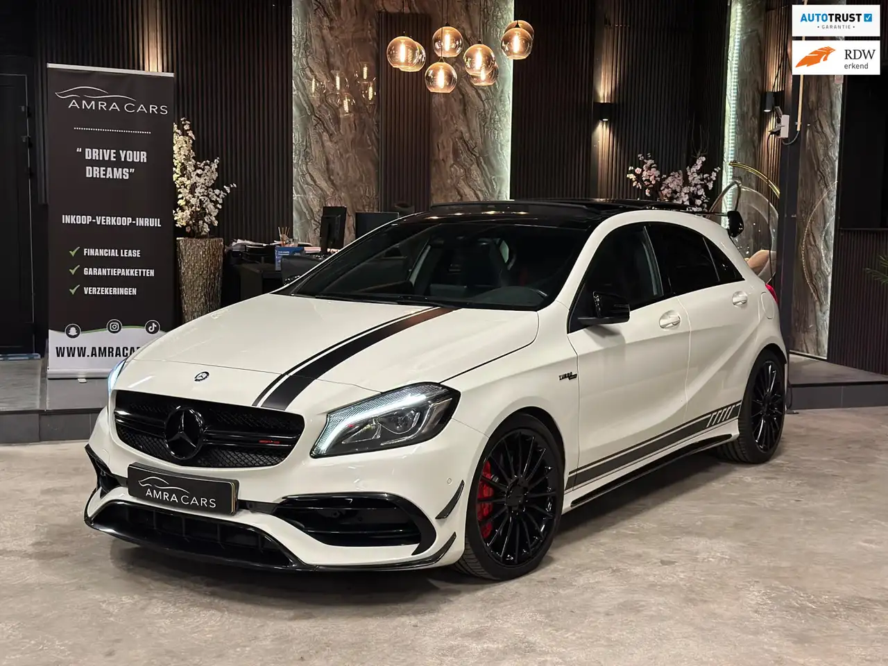 Mercedes-Benz A 45 AMG 4MATIC|FULL OPTION — photo 1 of 23