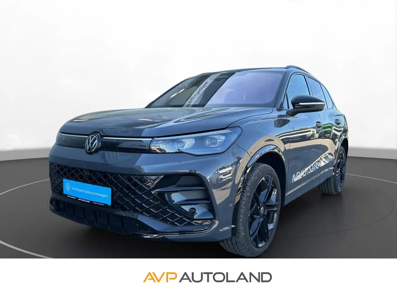 Volkswagen Tiguan 2.0 TDI DSG 4MOTION R-Line | NAVI | — photo 1 of 15