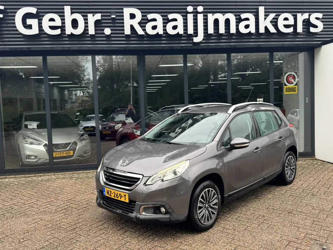 Peugeot 2008 1.2 PureTech Active Pack Premium*Navi*Airco* — photo 1 of 18