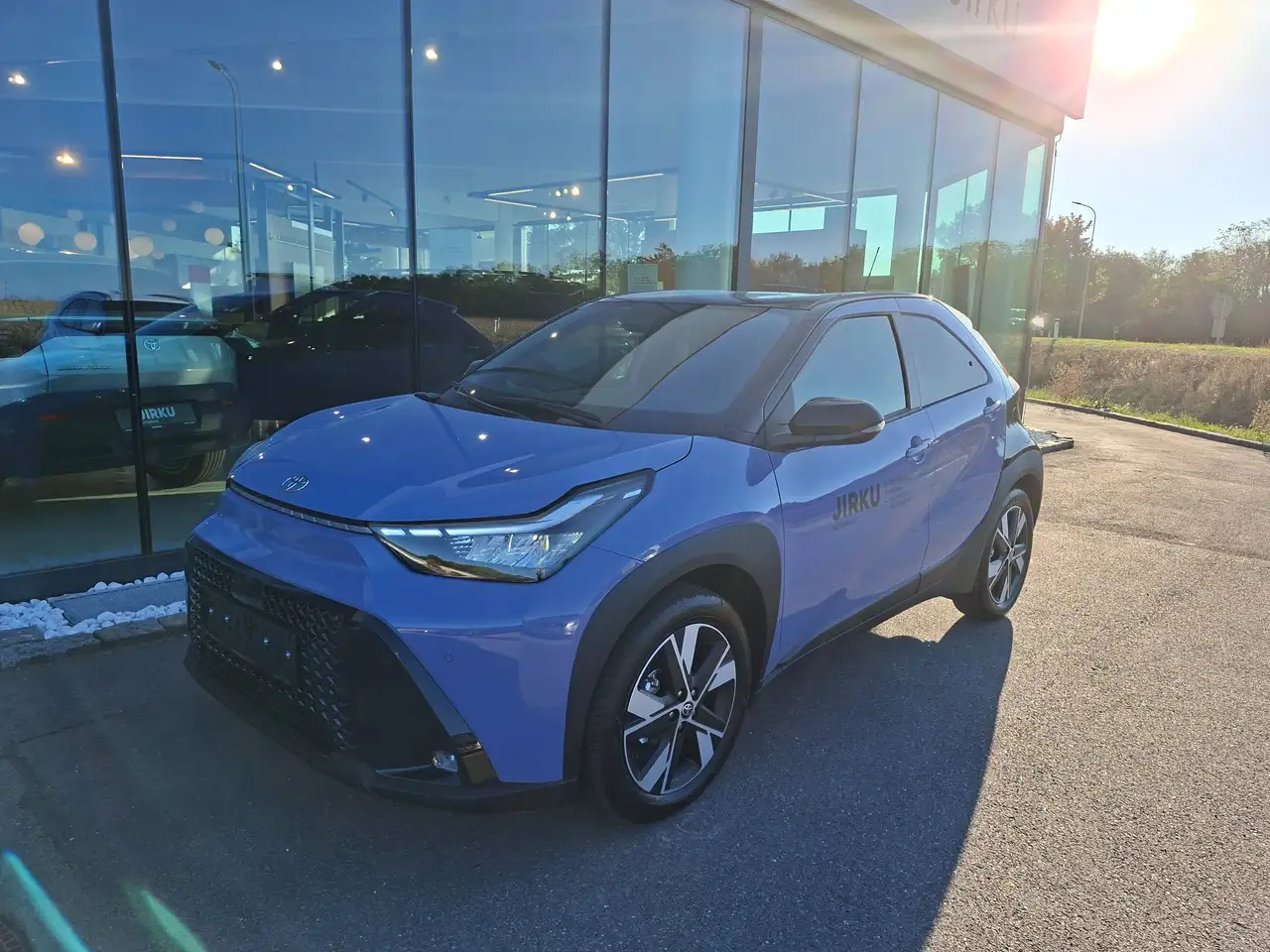 Toyota Aygo X Hybrid 1,5 VVT-i Aut. Teamplayer Technik-Paket! — photo 1 of 16