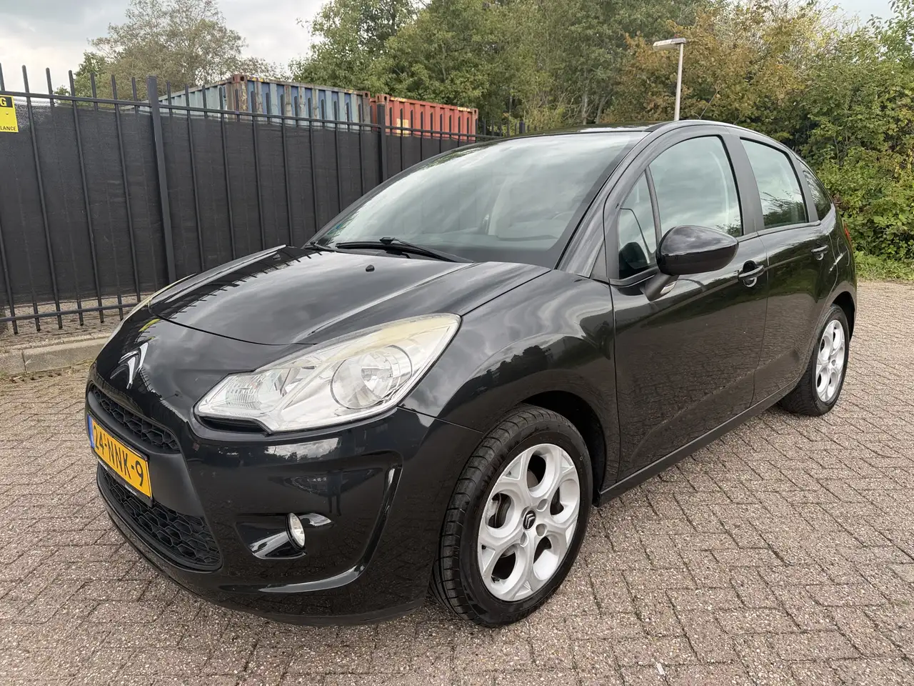 Citroen C3 1.4 VTi Ligne Business Clima/Cruise/Navi/PDC/LMV — photo 1 of 16