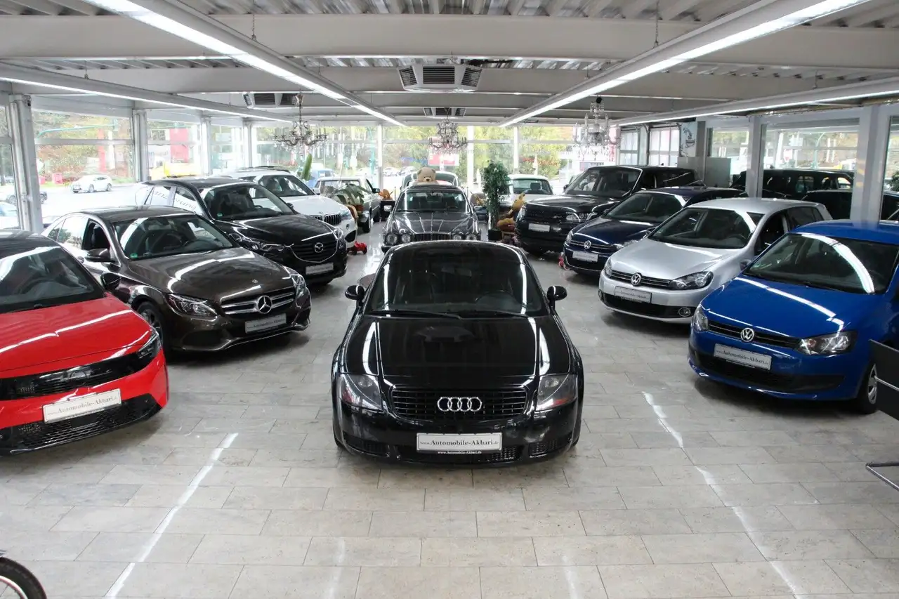 Audi TT Coupe 1.8T *Leder/Klimaautomatik/SHZ* — photo 1 of 29