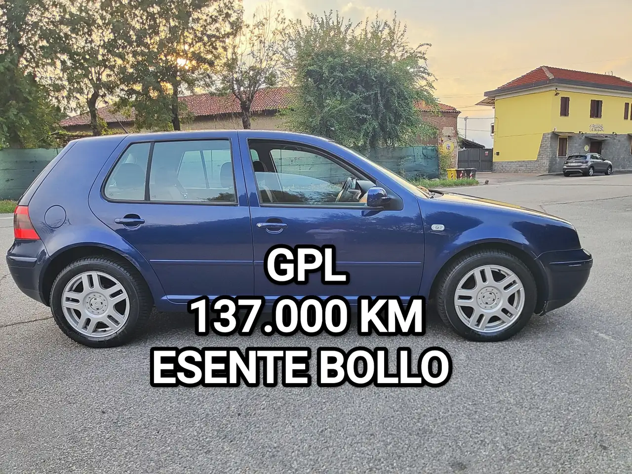 Volkswagen Golf 5p 1.6 Highline 105cv — photo 1 of 10