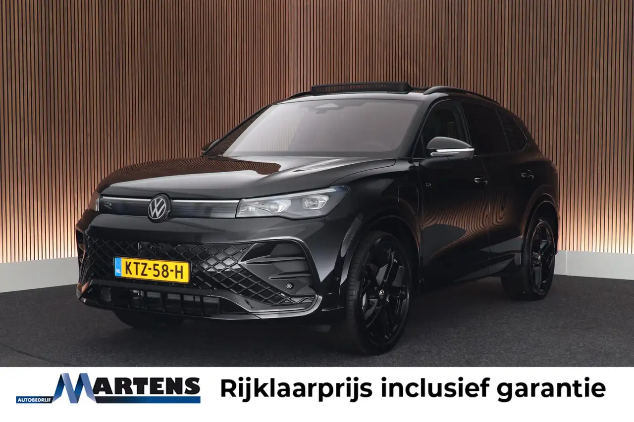 Volkswagen Tiguan 1.5 272pk eHybrid R-Line Black Style Leder Trekhaa — photo 1 of 40
