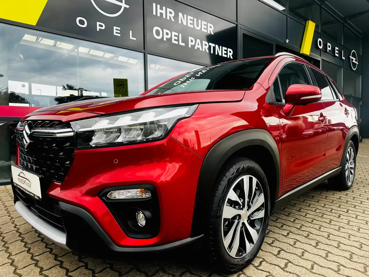 Suzuki SX4 S-Cross 1.6 16V KAT — photo 1 of 20
