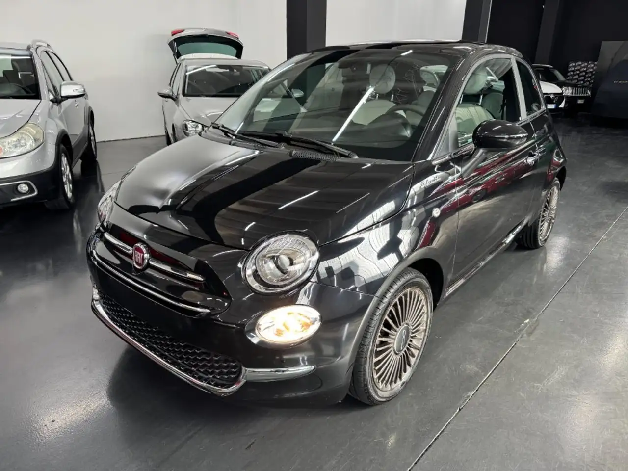 Fiat 500 1.0 Hybrid Dolcevita — photo 1 of 10