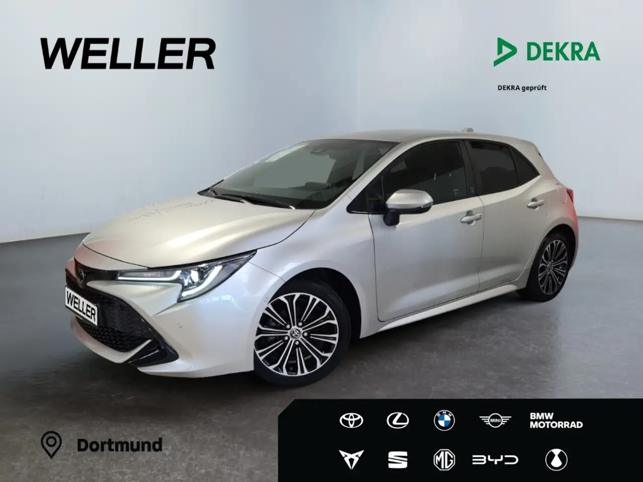 Toyota Corolla Team D *LED*PDC v. & h.*Tempo*SHZ*Klima* — photo 1 of 20