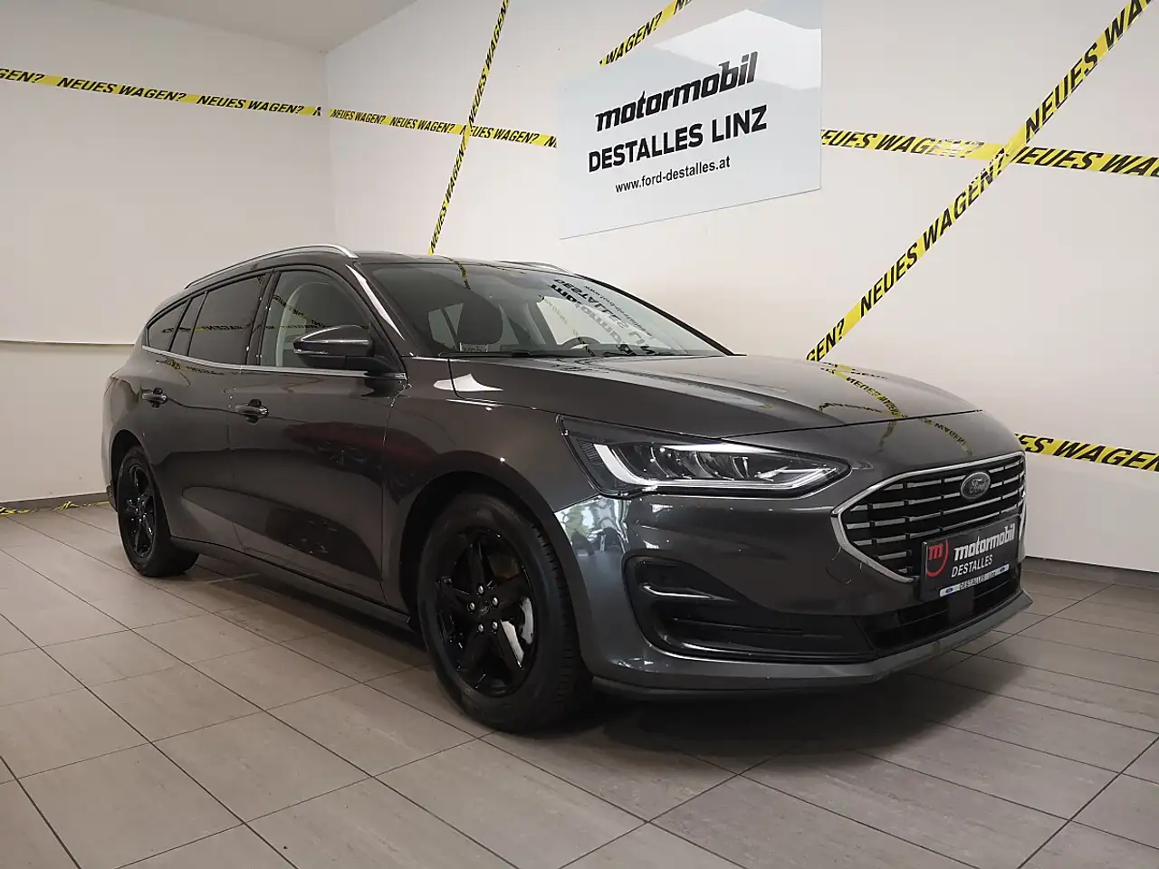Ford Focus Turnier 1,0 EcoBoost Hybrid Titanium Design Aut... — photo 1 of 15