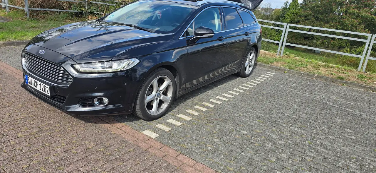Ford Mondeo Mondeo Turnier 2.0 TDCi Start-Stopp PowerShift-Aut Titanium — photo 1 of 37