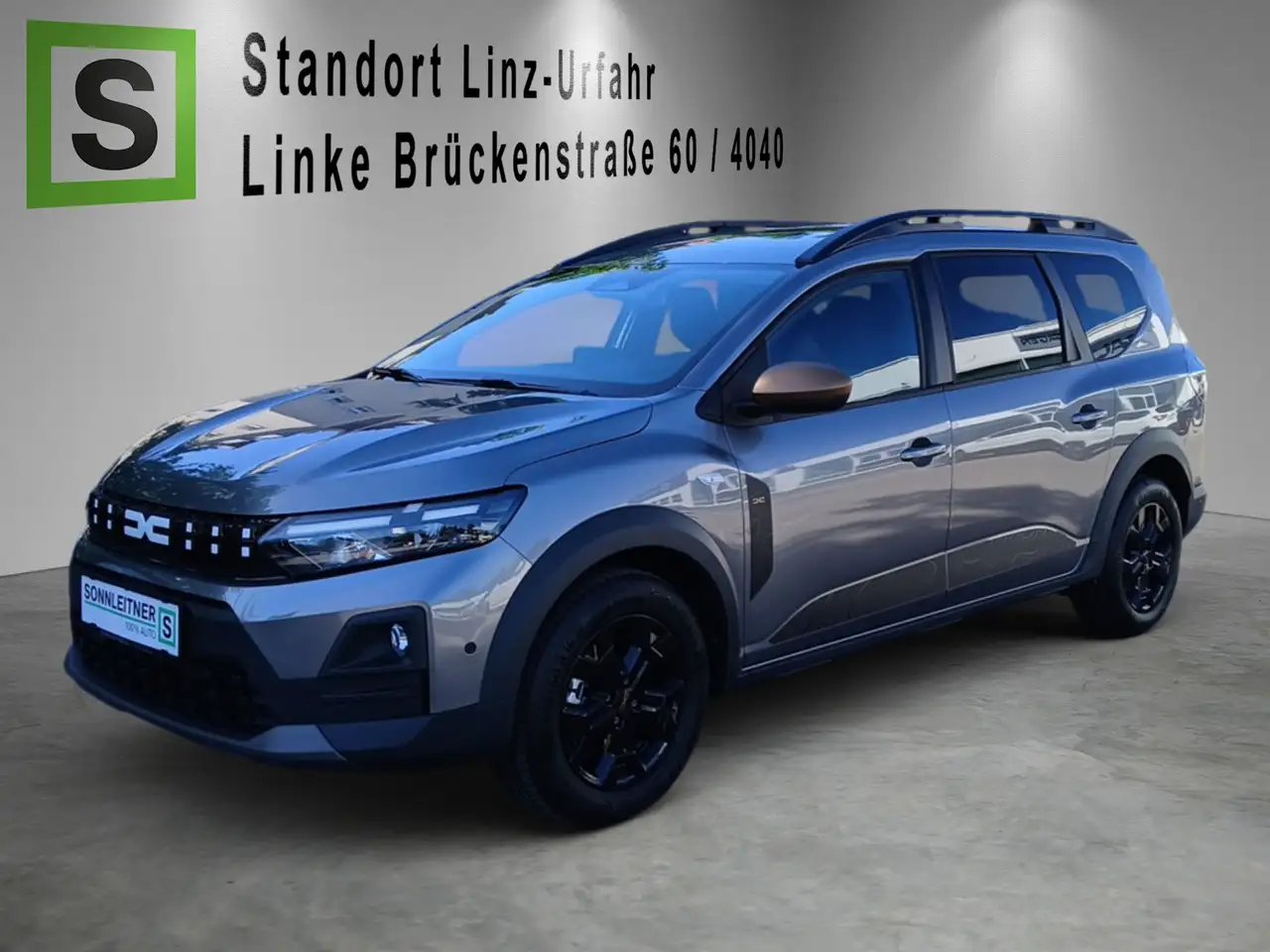 Dacia Jogger JOGGER Extreme Hybrid 155 5-sitzig — photo 1 of 10