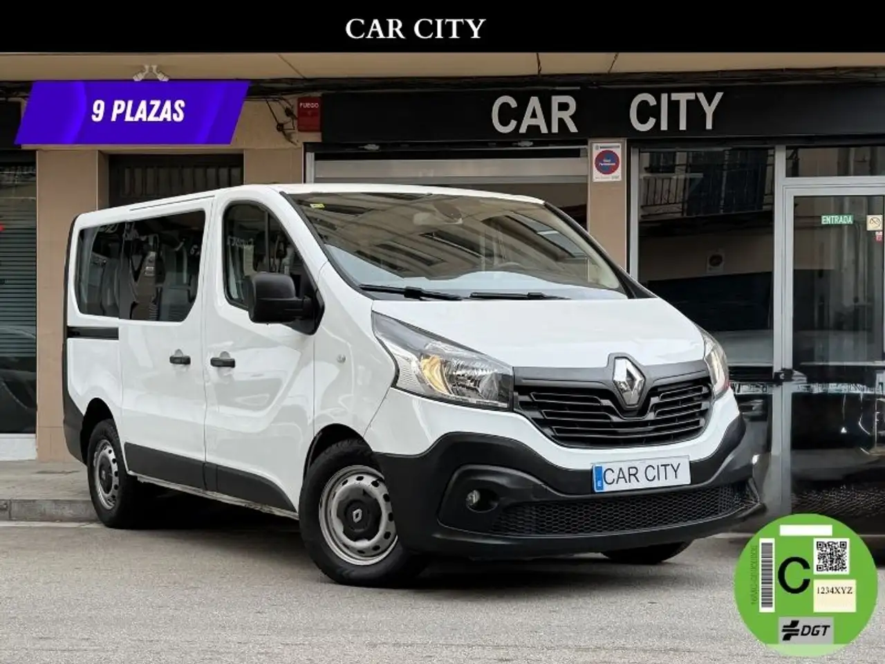 Renault Trafic Passenger 1.6dCi TT Energy L 107kW — photo 1 of 25