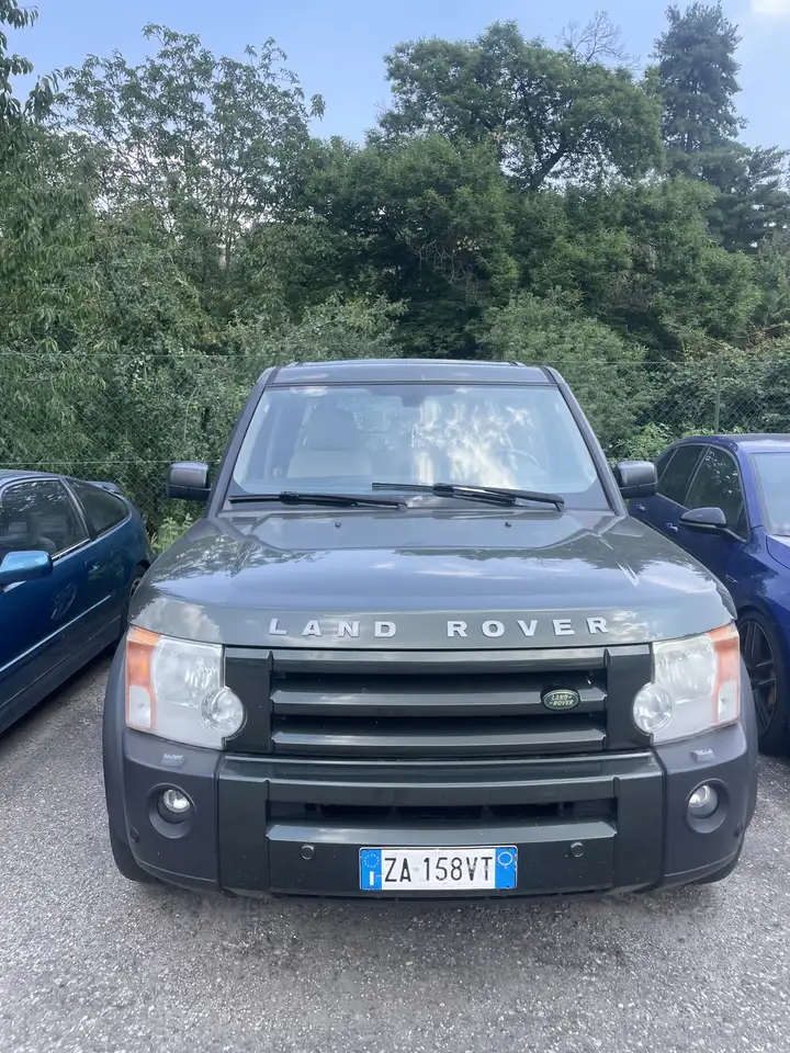 Land Rover Discovery 2.7 tdV6 XS auto — photo 1 of 4
